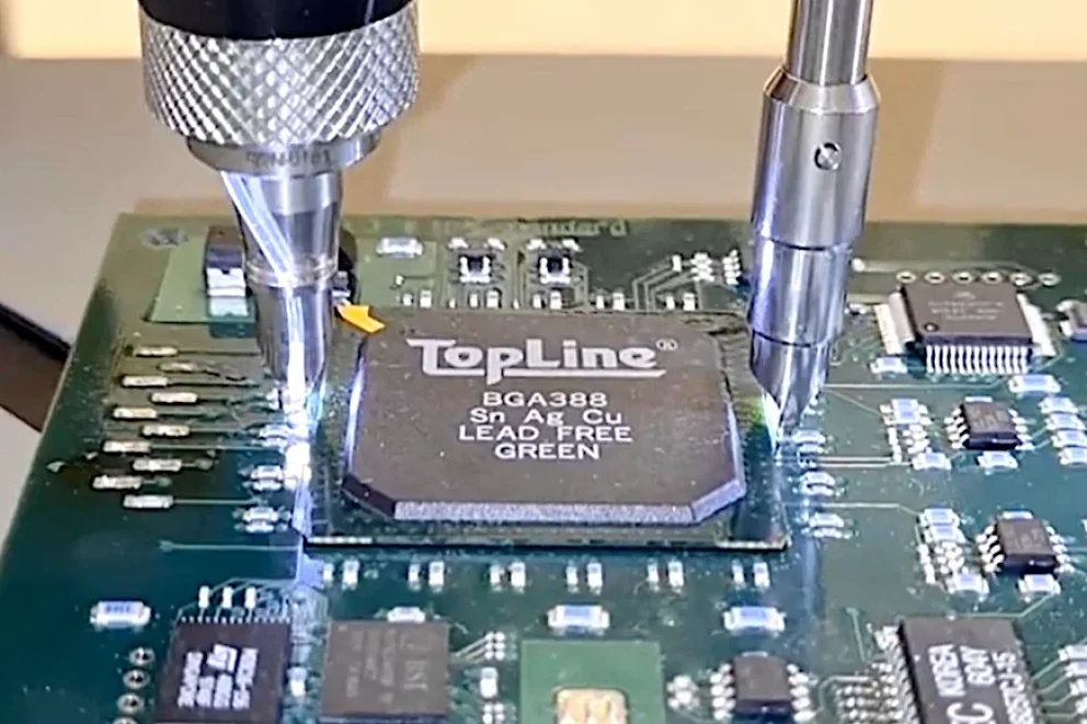 BGA-Inspektionssystem von INSPECTIS erhält neue optische Mikro-Sonde