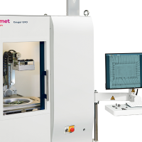 Comet Yxlon Cougar mit offenem Fenster